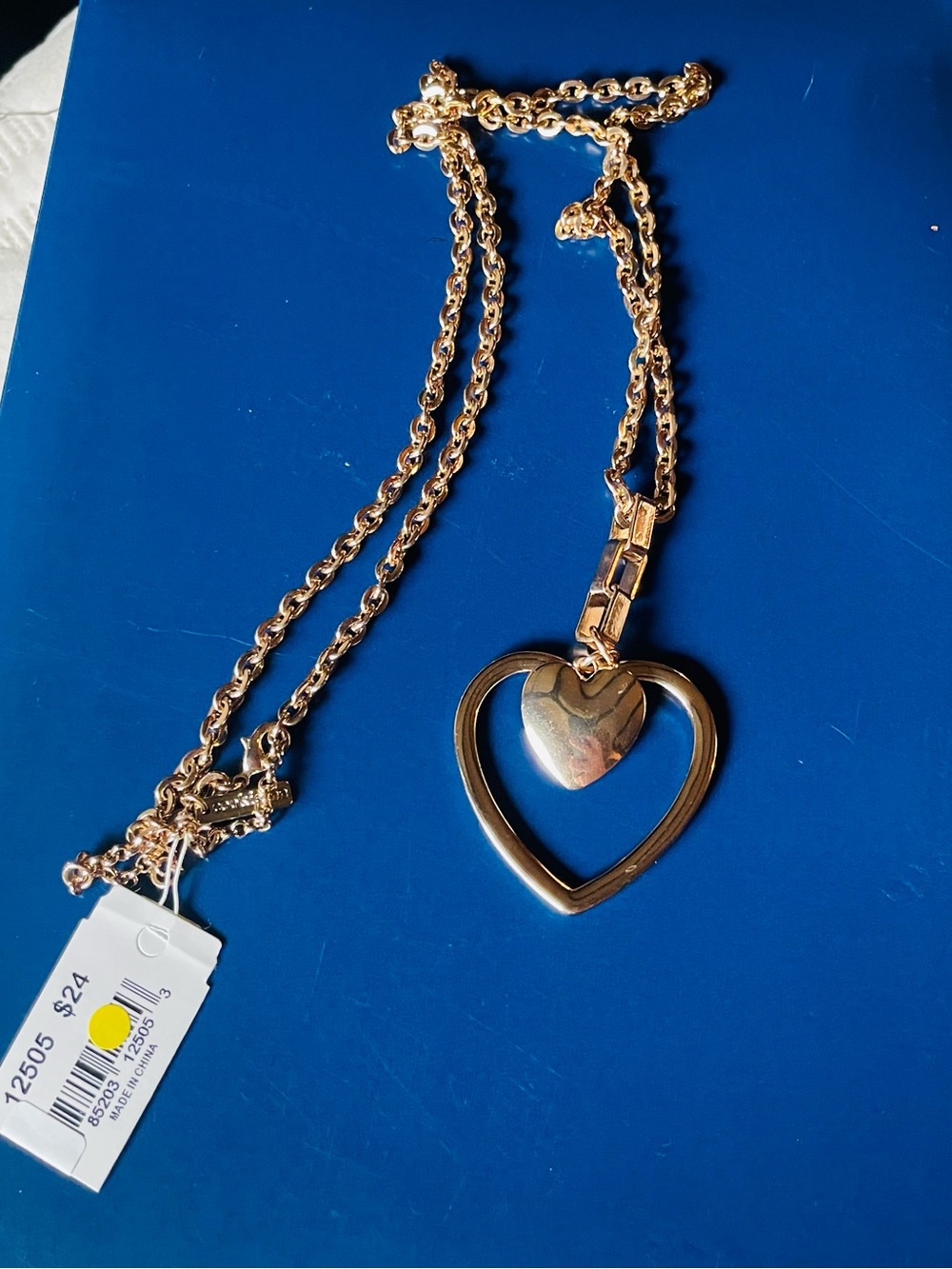 ViVi Gold Double Heart Pendant Necklace